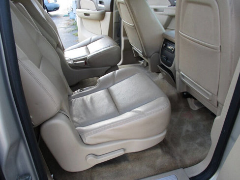 Used 2011 Chevrolet Suburban LTZ image 14