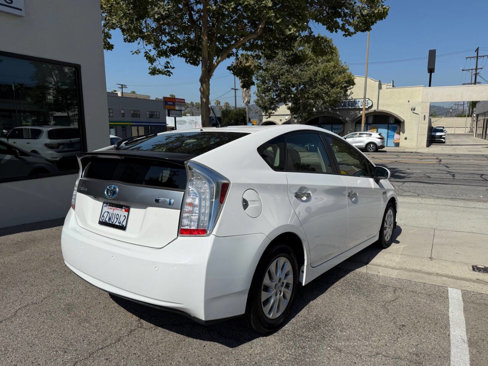 Used 2013 Toyota Prius Plug-In Hybrid image 8