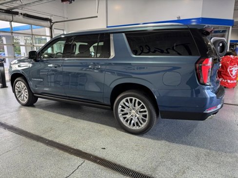 New 2026 Chevrolet Suburban High Country image 5