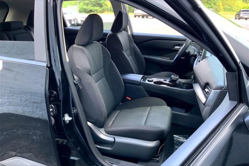 Certified 2024 Nissan Rogue SV image 6