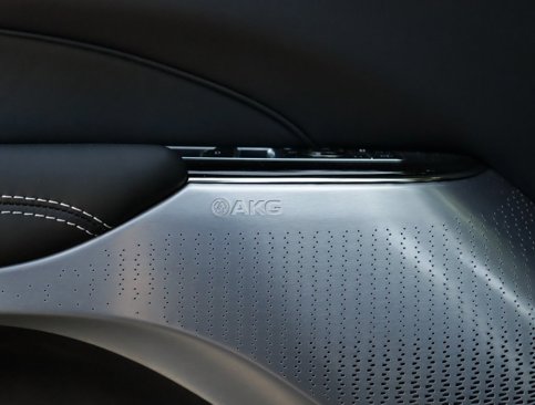 New 2026 Cadillac Lyriq V image 38