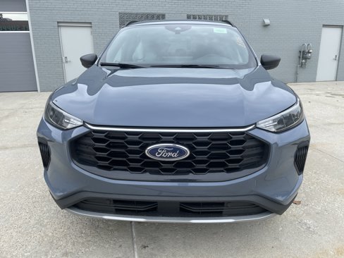 New 2026 Ford Escape ST-Line image 9