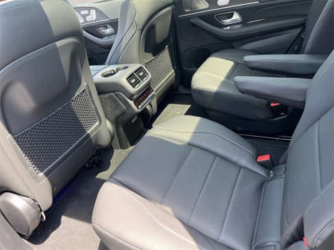 New 2025 Mercedes-Benz GLS 450 4MATIC image 8