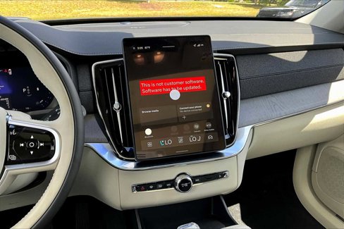 New 2026 Volvo XC90 B6 Ultra w/ Protection Package Premier image 8