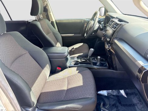 Used 2024 Toyota 4Runner TRD Off-Road image 32