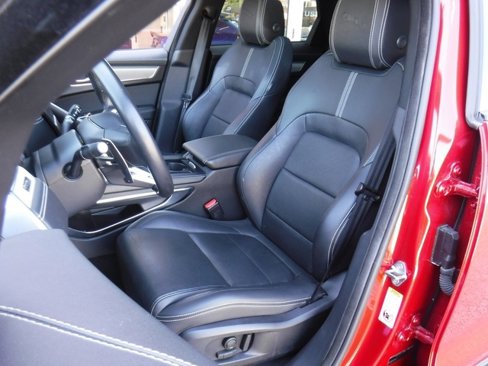 Used 2025 Jaguar F-PACE R-Dynamic S image 18