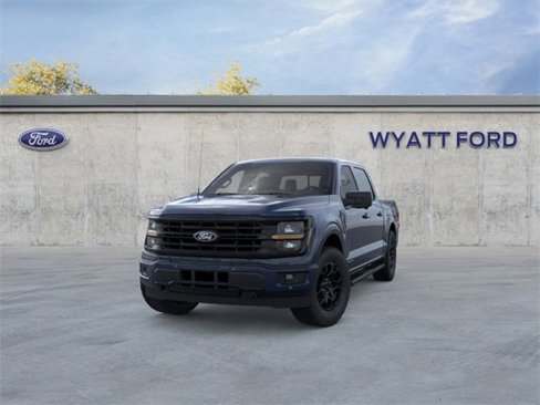 New 2025 Ford F150 XLT w/ Equipment Group 302A MID image 2