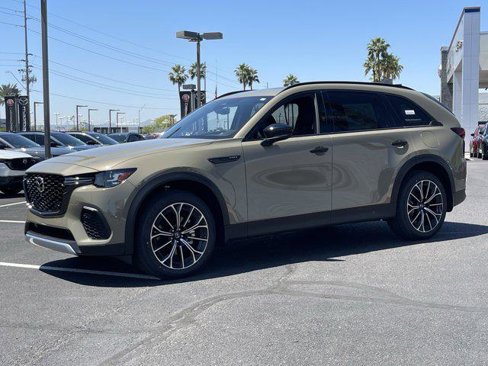 New 2025 MAZDA CX-70 Plug-In Hybrid w/ Premium Plus image 2