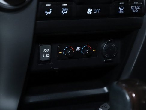 Used 2016 Toyota 4Runner Limited image 27