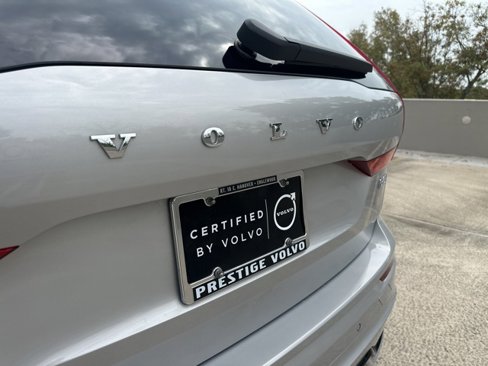 Certified 2025 Volvo XC60 B5 Plus image 36