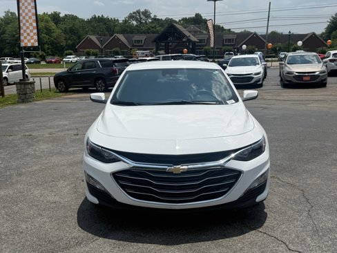 Used 2023 Chevrolet Malibu LT image 2