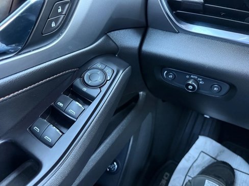 Used 2019 Chevrolet Traverse LT image 20
