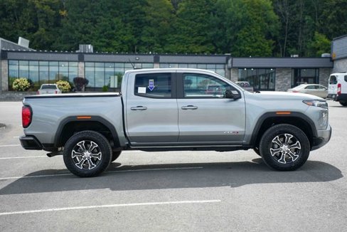 Used 2025 GMC Canyon AT4 image 4
