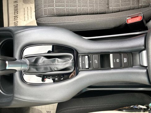 Used 2023 Honda HR-V LX image 24