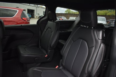 New 2026 Chrysler Voyager LX image 16