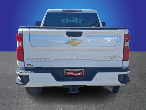 Used 2024 Chevrolet Silverado 2500 High Country w/ High Country Premium Package image 5