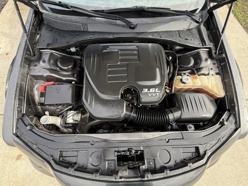Used 2019 Chrysler 300 Limited image 21