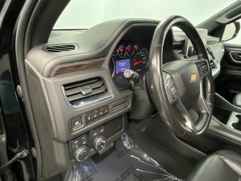 Used 2021 Chevrolet Suburban LT image 33