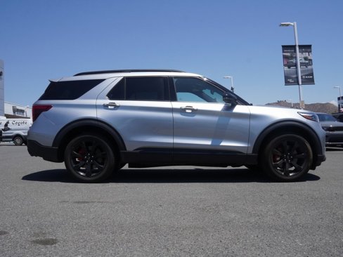 Used 2024 Ford Explorer ST-Line w/ Equipment Group 401A image 3