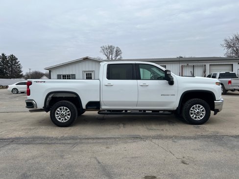 Used 2020 Chevrolet Silverado 2500 LT image 4