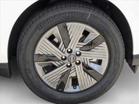 New 2025 Nissan Murano SL image 9