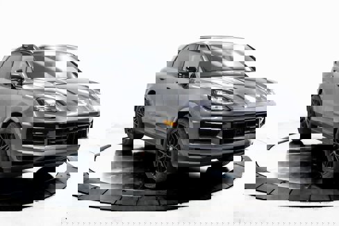 Certified 2025 Porsche Cayenne S image 9