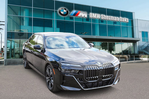 New 2026 BMW i7 eDrive50 w/ Executive Package image 3