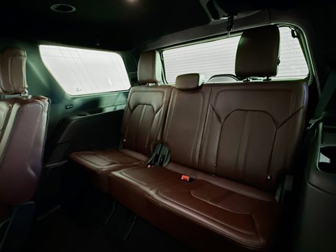 Used 2024 Ford Expedition Limited image 30