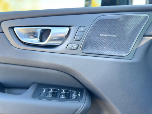 New 2026 Volvo XC60 B5 Plus w/ Protection Package Premier image 21