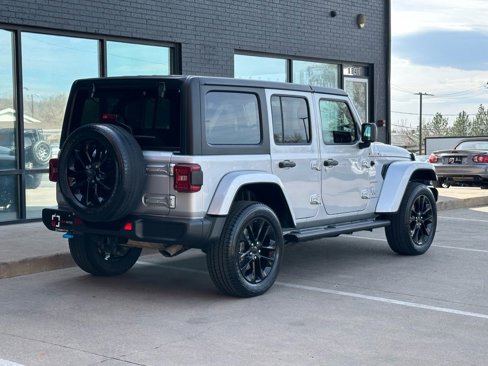 Used 2023 Jeep Wrangler Unlimited Sahara image 10
