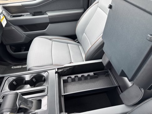 New 2025 Ford F150 Lariat image 28