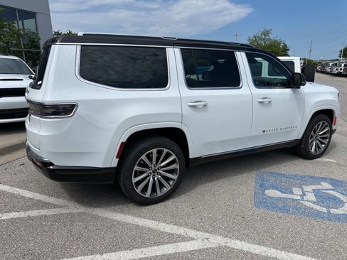 New 2025 Jeep Grand Wagoneer 4WD image 28