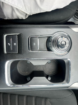 Used 2020 Ford Fusion SE image 16