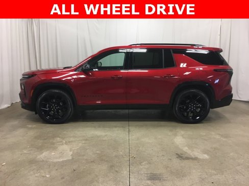 Used 2024 Chevrolet Traverse RS w/ LPO, Floor Liner Package image 8
