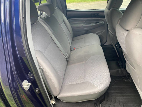 Used 2013 Toyota Tacoma 4x4 Double Cab image 12