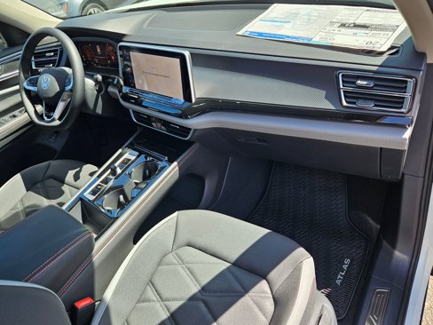 New 2025 Volkswagen Atlas Peak Edition SE image 30