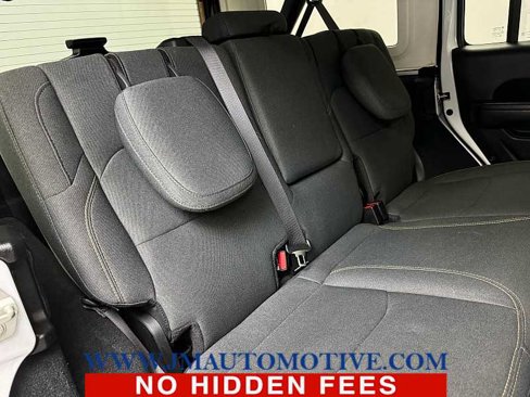 Used 2024 Jeep Wrangler Sport S image 19
