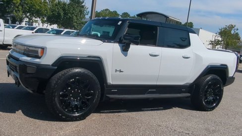 New 2026 GMC Hummer EV 4x4 Crew Cab image 4