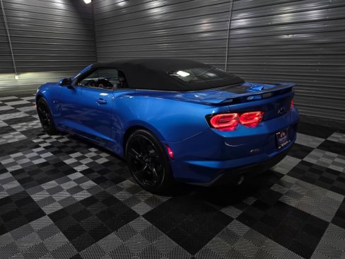 Used 2024 Chevrolet Camaro LT w/ RS Package image 11