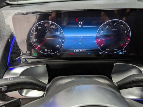 New 2025 Mercedes-Benz GLB 250 4MATIC image 24