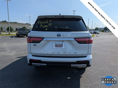 Used 2023 Toyota Sequoia Capstone image 4