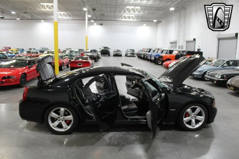 Used 2006 Dodge Charger SRT8 w/ SRT Option Group III image 9