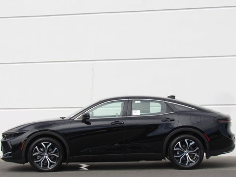 New 2026 Toyota Crown XLE image 4
