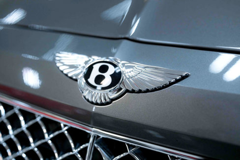 Used 2018 Bentley Bentayga image 18