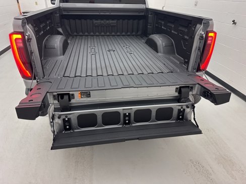New 2026 GMC Sierra 2500 SLT w/ SLT Premium Package image 7