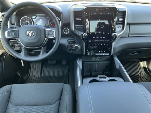 New 2026 RAM 1500 4x4 Crew Cab image 3