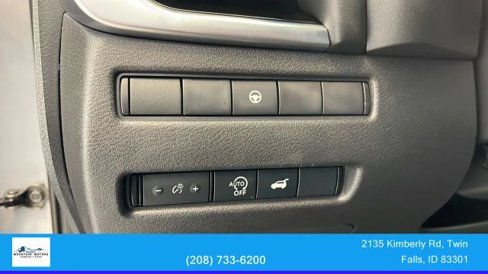 Used 2023 Nissan Rogue SL w/ SL Premium Package image 18