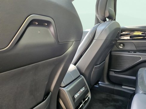 New 2025 Lincoln Nautilus Reserve w/ Jet Appearance Package image 25