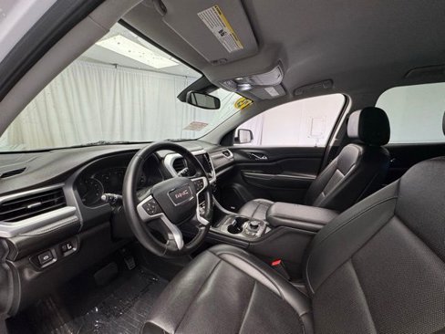 Used 2023 GMC Acadia SLT w/ Trailering Package image 9