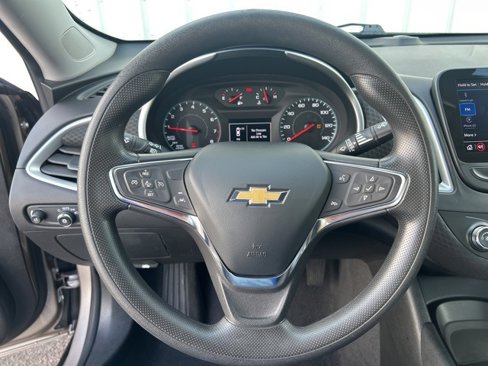 Used 2023 Chevrolet Malibu LS image 19